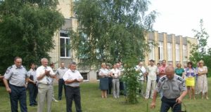 Žalgirio mūšio pergalės 600-ųjų metinių proga komisariato parke garbingi svečiai iš Panevėžio