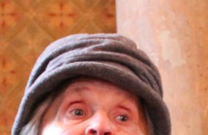 Stefanija Aleksiejienė stebino klausytojus: gražiausias Maironio eiles ji iki šiol deklamuoja mintinai. N.Byčkovskio nuotr.