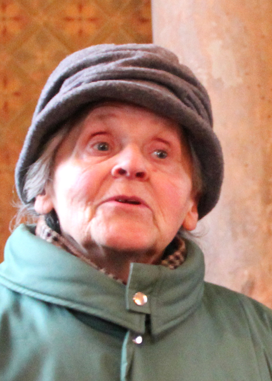 Stefanija Aleksiejienė stebino klausytojus: gražiausias Maironio eiles ji iki šiol deklamuoja mintinai. N.Byčkovskio nuotr.