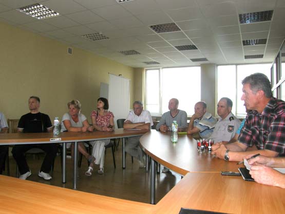 Drausti ar leisti? Šio rebuso dėl Respublikos gatvės kairės pusės ženklo neišsprendė dvi valandas posėdžiavusi Saugaus eismo komisija