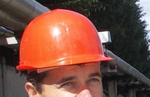 Eilės piktina gyventojus Rokiškio šilumos tinklų rajono viršininkas Rimvydas Povilavičius žadėjo