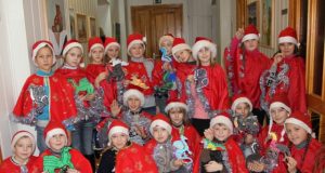 Redakcioje - šaunieji Rokiškio pradinės mokyklos nykštukai. D.Zibolienės nuotr.