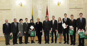 Prezidentūroje. Rasa Pranckūnienė trečia iš kairės