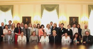 Prezidentė Dalia Grybauskaitė susitiko su regioninės spaudos atstovais. Prezidentės spaudos tarnybos archyvo nuotr.