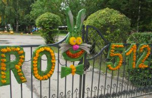 Lopšelio-darželio "Pumpurėlis" vaikų ir jų auklėtojų dovana gimtajam miestui. N.Byčkovskio nuotr.