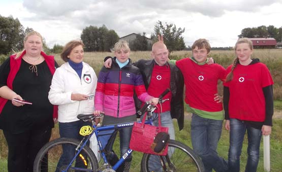 Akcijos dalyviai E.Danienė (iš kairės)