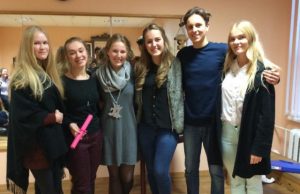 Išrinkta Jaunųjų lyderių klubo valdyba ir prezidentė. Iš kairės: Gabija Kaulakytė