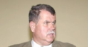 Rokiškio savivaldybės administracijos direktorius Gintautas Rekerta Vyriausybės siūlymą  reguliuoti savivaldoje dirbančiųjų žmonių skaičių pavadino populistiniu. D.Zibolienės nuotr.