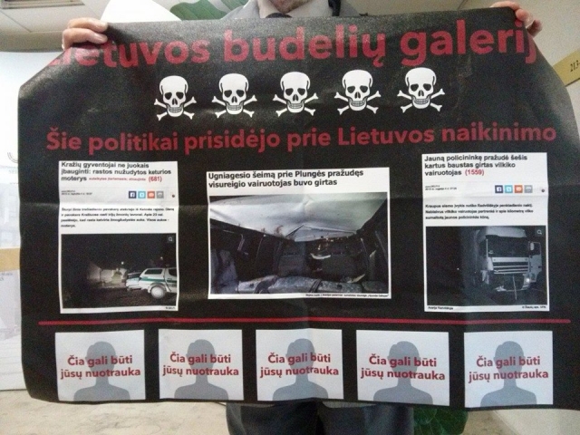 Reklaminio ploto pasiūlymas Seimo nariams balsuojantiiems už alkoholio pramonei palankius įstatymus.