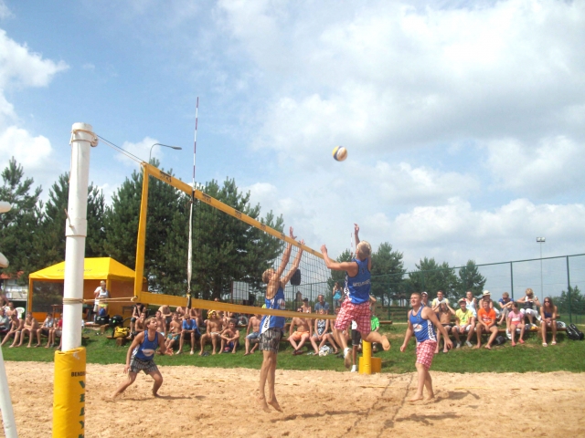 Vyrų finale sėkmingu žaidimu džiugino kelmiškiai Donatas Parnarauskas ir Gilbertas Kerpė.