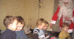 Rotary klubo dovanos pradžiugino mažuosius. Rotary klubo archyvo nuotr.