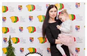 Išrinktas Rokiškio veiklių mamų klubo veidas Teisę atstovauti Rokiškiui Lietuvos veiklių mamų klubo veido rinkimuose iškovojo Rūta Smalinskienė. A. Prokopovo nuotr.