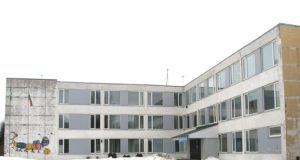 Įsivyravus dideliems šalčiams mokyklose nevyksta pamokos.