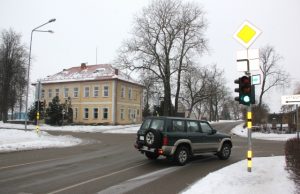 Įrengti platesnę Juodupės ir Vytauto gatvių sankryžą pristigta savivaldybės žemės. D.Zibolienės nuotr.