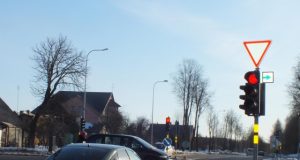 Šviesoforų žalios rodyklės blaško vairuotojus ir trikdo eismą. A.Minkevičienės nuotr.
