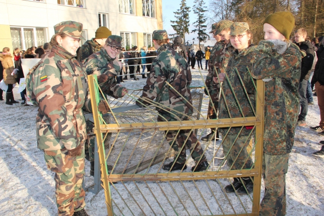 Aktyvūs rajono jaunieji šauliai pernai laisvės gynėjų dieną dalyvavo renginyje Kamajuose Aktyvūs rajono jaunieji šauliai pernai laisvės gynėjų dieną dalyvavo renginyje Kamajuose