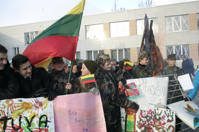 Ši nuotrauka primena pernai metais vykusį Laisvės gynėjų dienos minėjimą Kamajuose. N. Slesariūno nuotr.