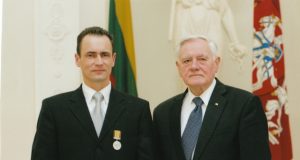 Laisvę piešia jaunieji rokiškėnai. A.Minkevičienės nuotr.