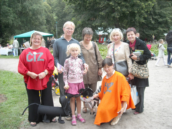 Rokiškėnų delegacija įsiamžino su Socialinės apsaugos ir darbo ministru Donatu Jankausku.