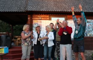 Dešimtmečio jubiliejaus varžybose nugalėjusi jungtinė Rokiškio krašto turizmo draugijos ir UAB „Astruva“ komanda Eugenijus Žinka (iš dešinės)