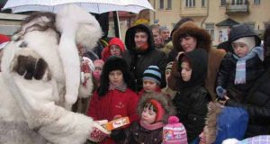 Šiemet Senelis Kalėda mažiesiems dovanojo telefonus