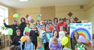 Lailūnų vaikai žaidė su lėlėmis ir gamino sumuštinius. R.Inčiūrienės nuotr.