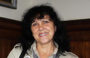 Skautų stovykloje – keturių žemynų atstovai Skautų vadovė Eleonora Baršienė tarptautinėje stovykloje Telšiuose rūpinasi septyniais auklėtiniais. N. Byčkovskio nuotr.