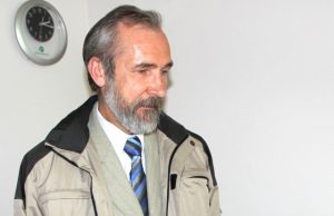 Užmokesčio nuo pavasario negaunantys advokatai kyla į kovą prieš valstybę Advokatas Vytautas Sketeris: "Paskutinį kartą užmokestį gavau balandyje." D. Zibolienės nuotr.