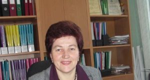 VšĮ “Eksportuojanti Lietuva“ Rokiškio padalinio atstovės konkursą laimėjo ilgametė rajono Žemėtvarkos skyriaus vedėja Ina Smalinskienė. D.Zibolienės nuotr.