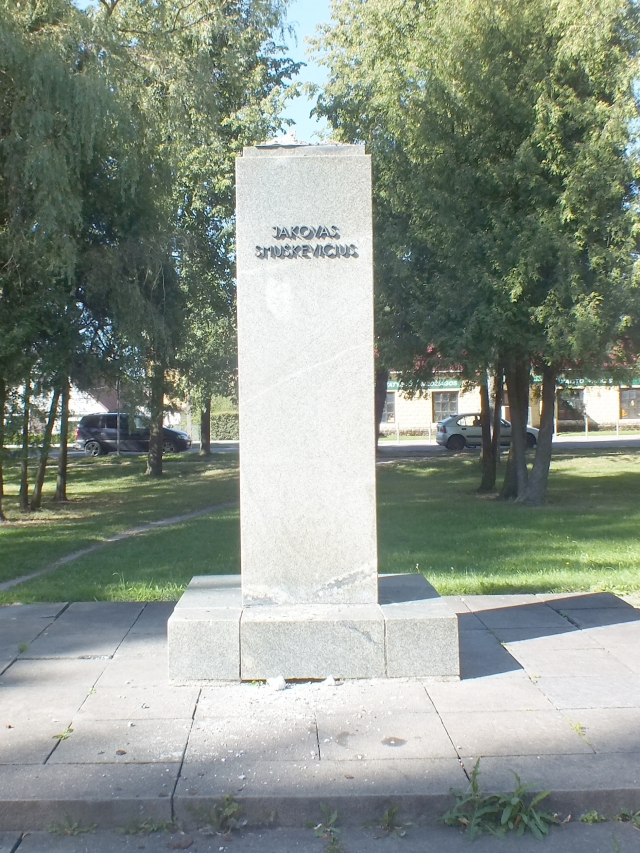 Jakovo Smuškevičiaus biustas šiuo metu perduotas saugoti Rokiškio krašto muziejui.Gabrielės Milaknytės nuotr.