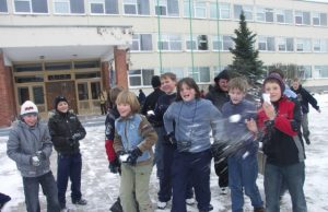 Epidemija neatšaukta, o pamokos jau vyksta Iki trečiadienio pamokos nevyks tik J.Tūbelio gimnazijoje. D.Zibolienės nuotr.