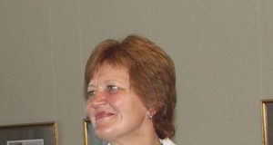 Anot Krašto muziejaus direktorės N.Šniokienės