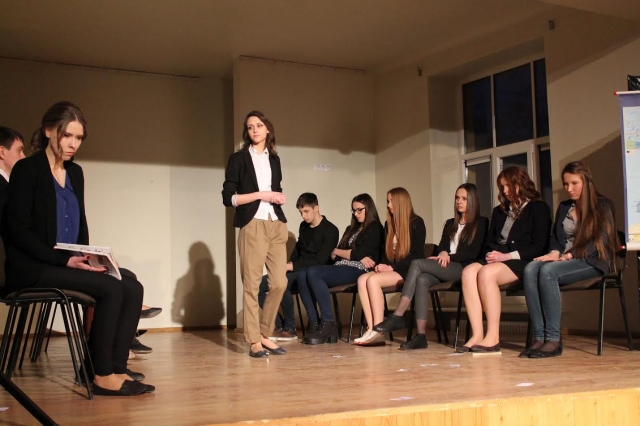 Spektaklio „Gyvenimas be taisyklių“ akimirka.