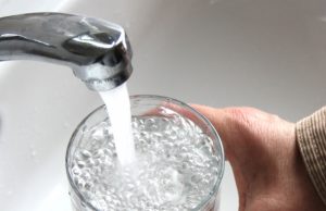 Geriamas vanduo skleidžia nemalonų kvapą