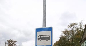 Autobusų stotelė Vytauto gatvėje įrengta laikinai. D.Zibolienės nuotr.