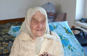 „Gyvensiu iki šimto ir… aštuonerių“ Emilija Strazdovnika sulaukė 100-ojo gimtadienio