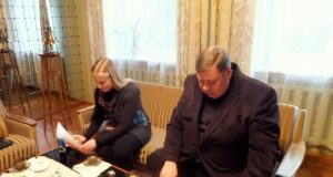 Rokiškio turizmo ir tradicinių amatų informacijos ir koordinavimo centro direktorė Lina Valotkienė ir Rokiškio šv. apaštalo evangelisto Mato parapijos klebonas kunigas Eimantas Novikas pasirašė bendradarbiavimo sutartį.