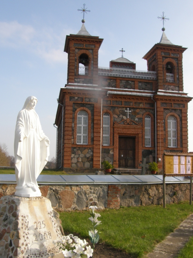 Suvainiškio Šv. apaštalo Jokūbo bažnyčia. Suvainiškio Šv. apaštalo Jokūbo bažnyčia.