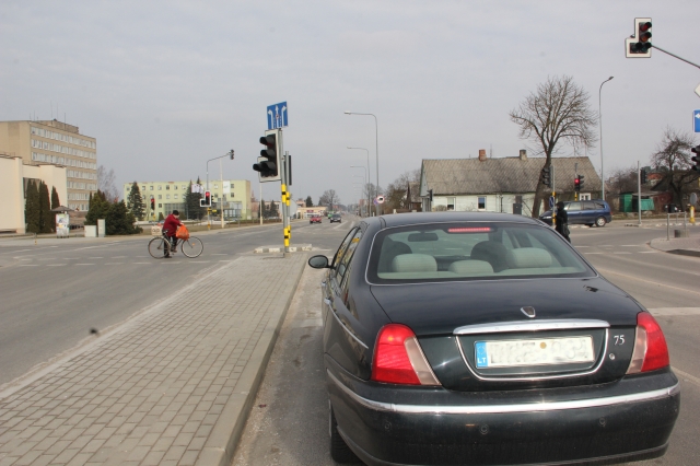 Kai artimiausio šviesoforo degančių šviesų nematai