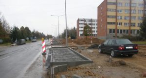 Taikos gatvėje rengiamos mašinų stovėjimo aikštelės bus pertvarkytos. D.Zibolienės nuotr.