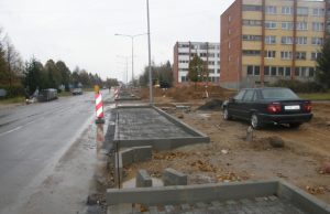 Taikos gatvėje rengiamos mašinų stovėjimo aikštelės bus pertvarkytos. D.Zibolienės nuotr.
