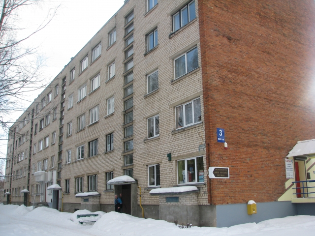 Prieš keletą metų nufotografuotas Taikos g. 3 namas