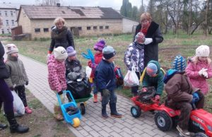 Talkininkauja ir patys mažiausi Panemunėlio universalaus daugiafunkcio centro bendruomenės nariai.