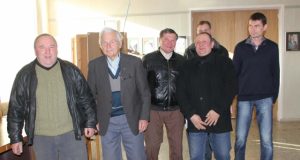 Ūkininkai Valentinas Mažeikis (iš kairės)