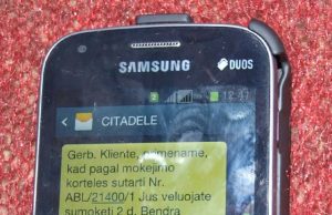 Ši „Citadele“ banko žinutė buvo atsiųstos į aštuonmečio telefoną. L. Dūdaitės nuotr.