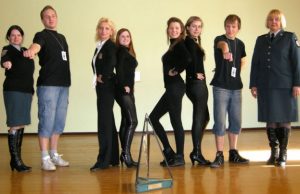 Rajono garbę gins apskrityje Pandėlio gimnazijos moksleivių komanda.