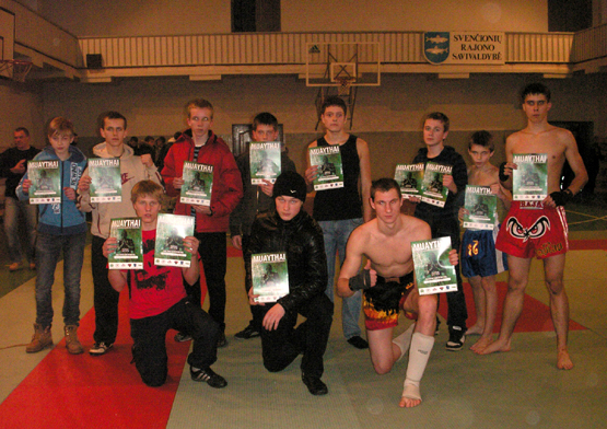 Rokiškėnų komanda: P.Tauteris (antroje eilėje iš kairės)