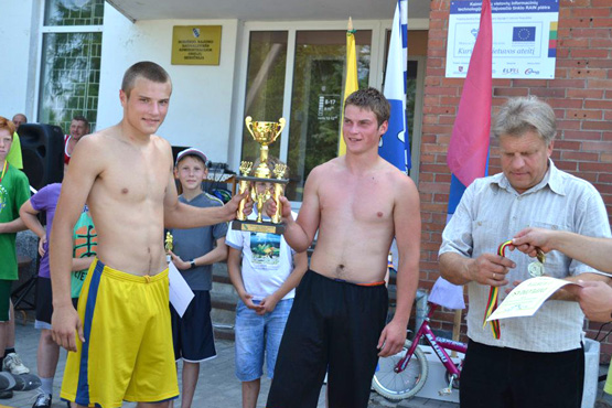 Obeliuose lenktyniavo dviratininkai