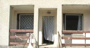 Bute be durų ir langų žaidžia vaikai. N.Byčkovskio nuotr.