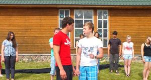 Algimantas (kairėje) ir Emilis  – Juodasis ir Baltasis metraštininkai.